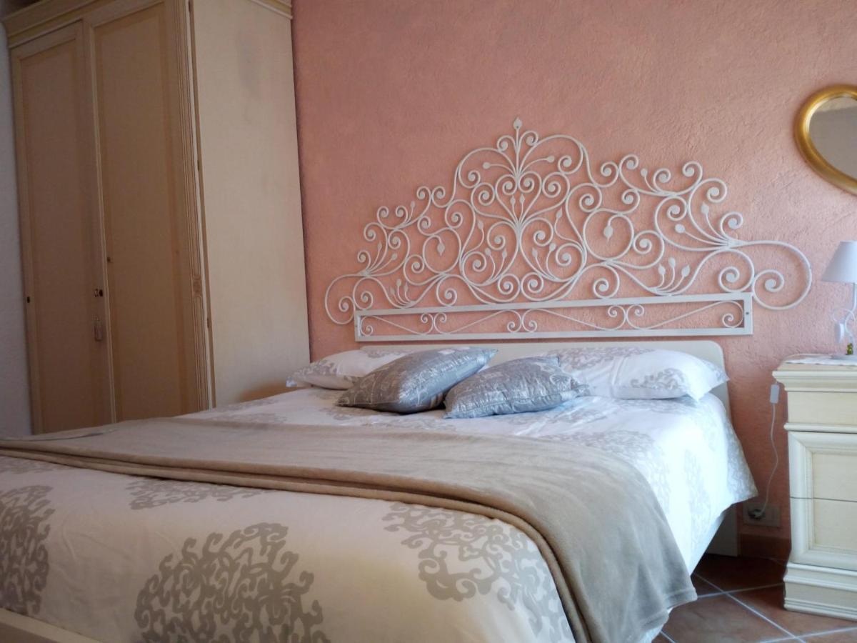 Lo Sporting Bed&Breakfast Nasino Exteriör bild